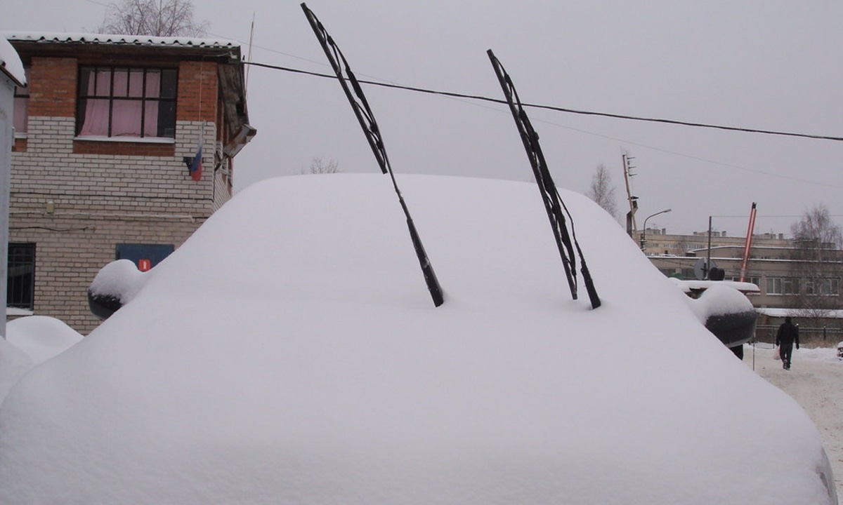 Снежная корка превращает дворники в тыкву: как сделать работу снова стабильной за 3 простых шага