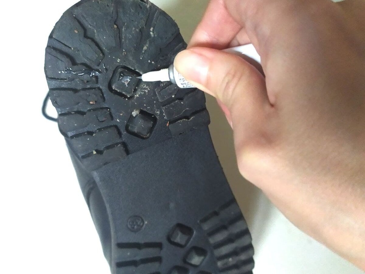 Гололед внезапно становится безопаснее: подручные материалы дают подошве сцепление без дорогих накладок