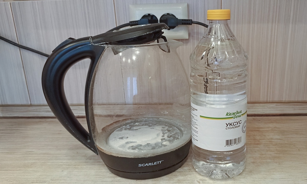 Белый налет исчезает за ночь и никакой лимонки: что на самом деле отлично работает против накипи в чайнике