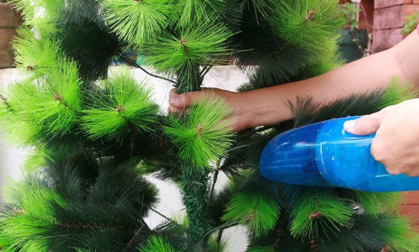 Елка без нервов и лишних трат: как хранить и чистить искусственное дерево, чтобы не менять его каждый год