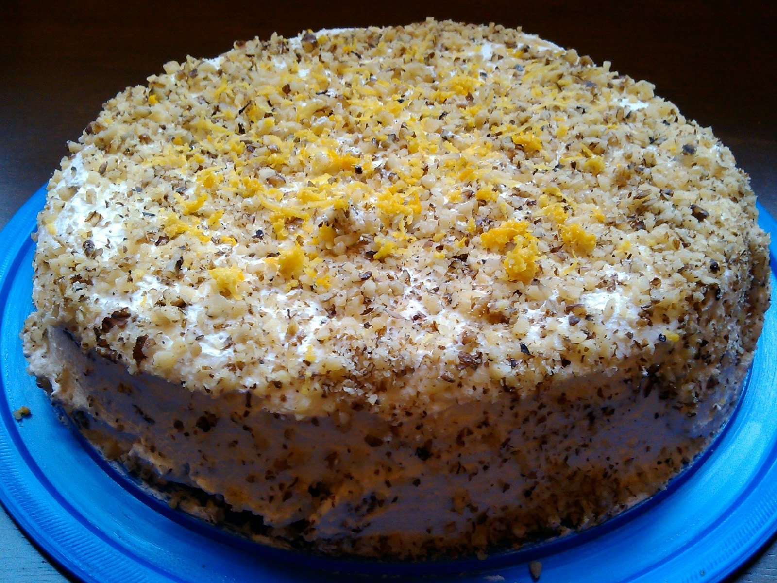 Стоять у плиты больше не придется: этот новогодний торт легко сделать в мультиварке