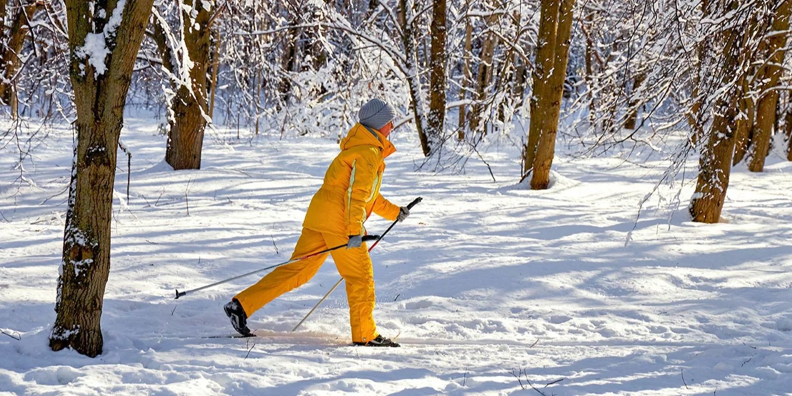Это спасает кости от переломов: врачи назвали главное оружие против остеопороза
