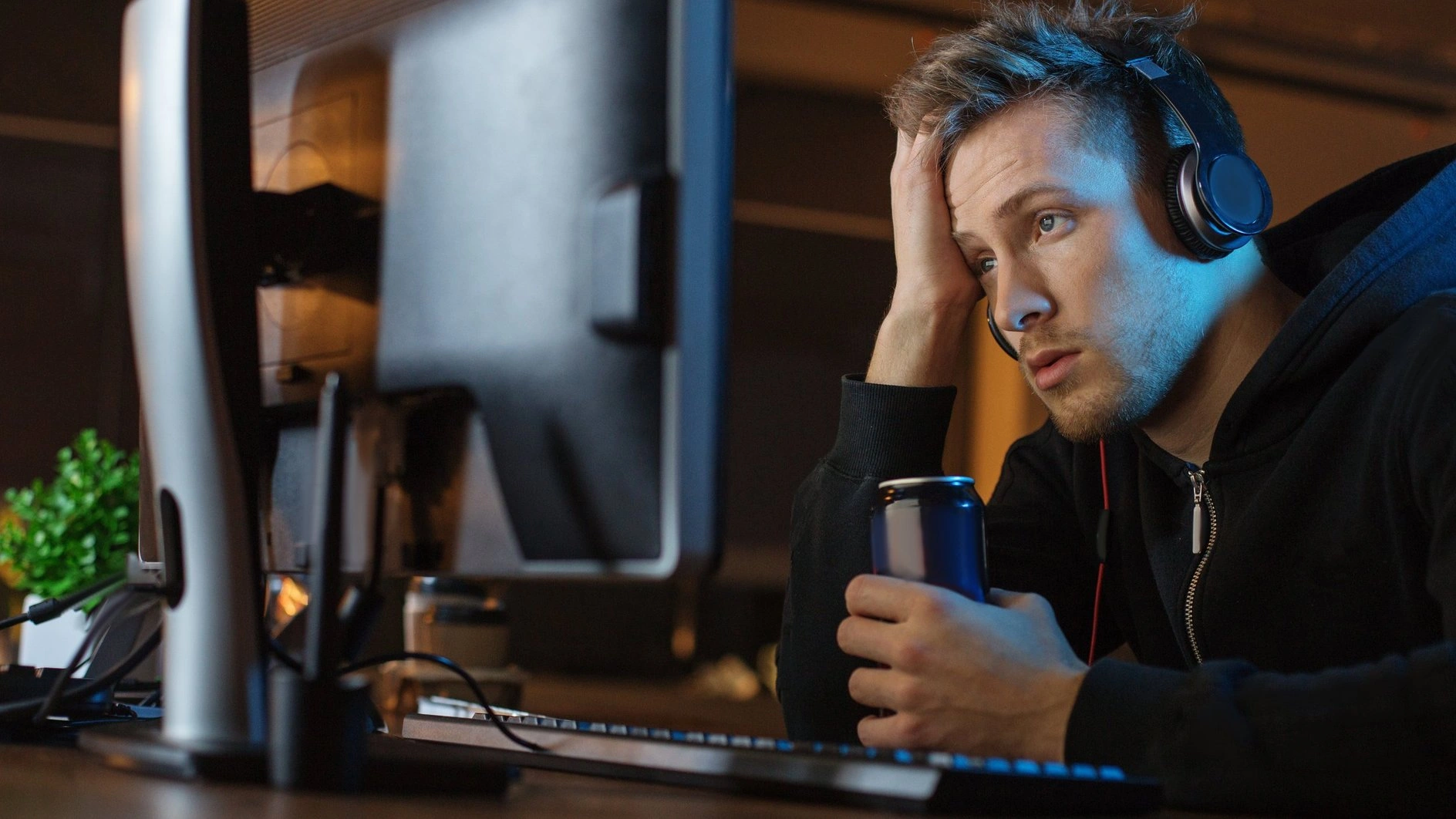 Банка бодрости с печальным эффектом: как энергетики гробят поджелудочную и метаболизм