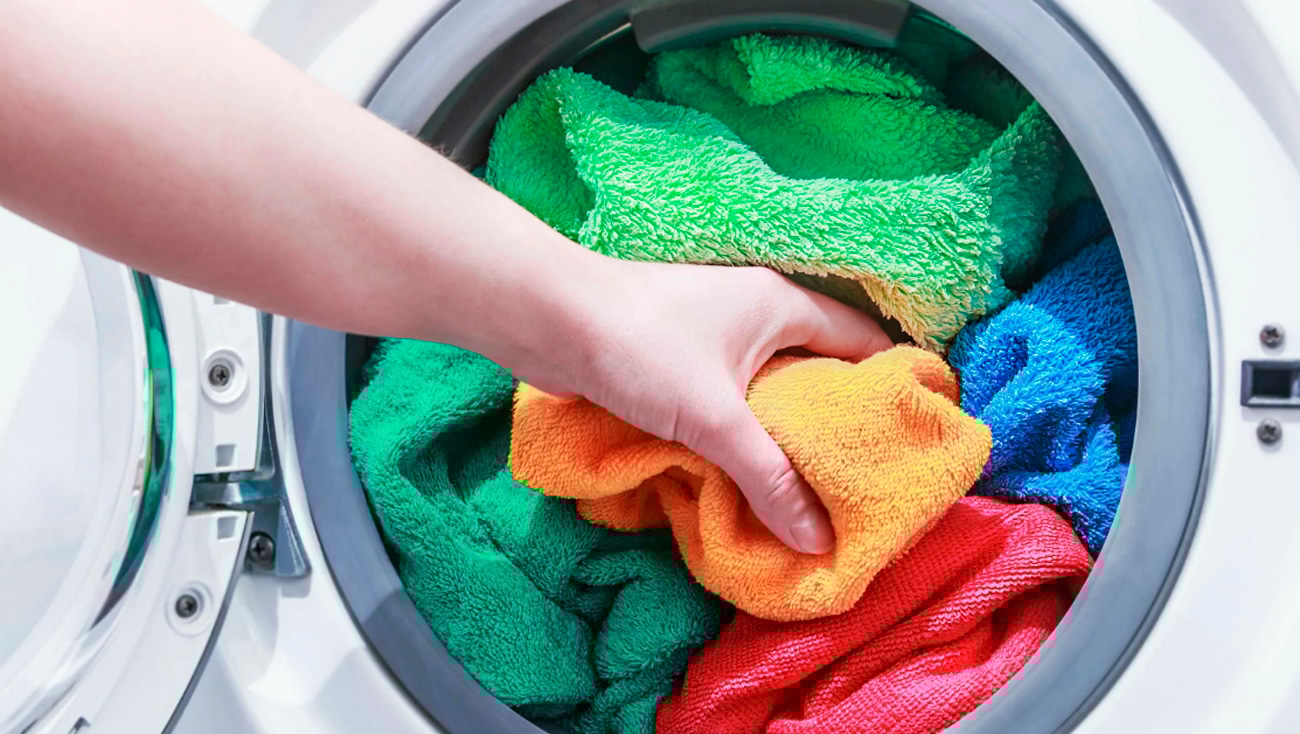 Если полотенце не впитывает и потеряло цвет: этот забытый способ утрет нос любому кондиционеру