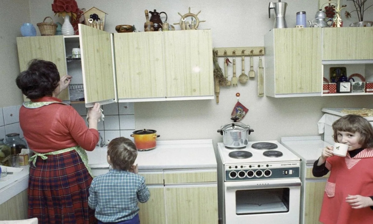 Советские кухни снова в тренде: когда практичность важнее стиля