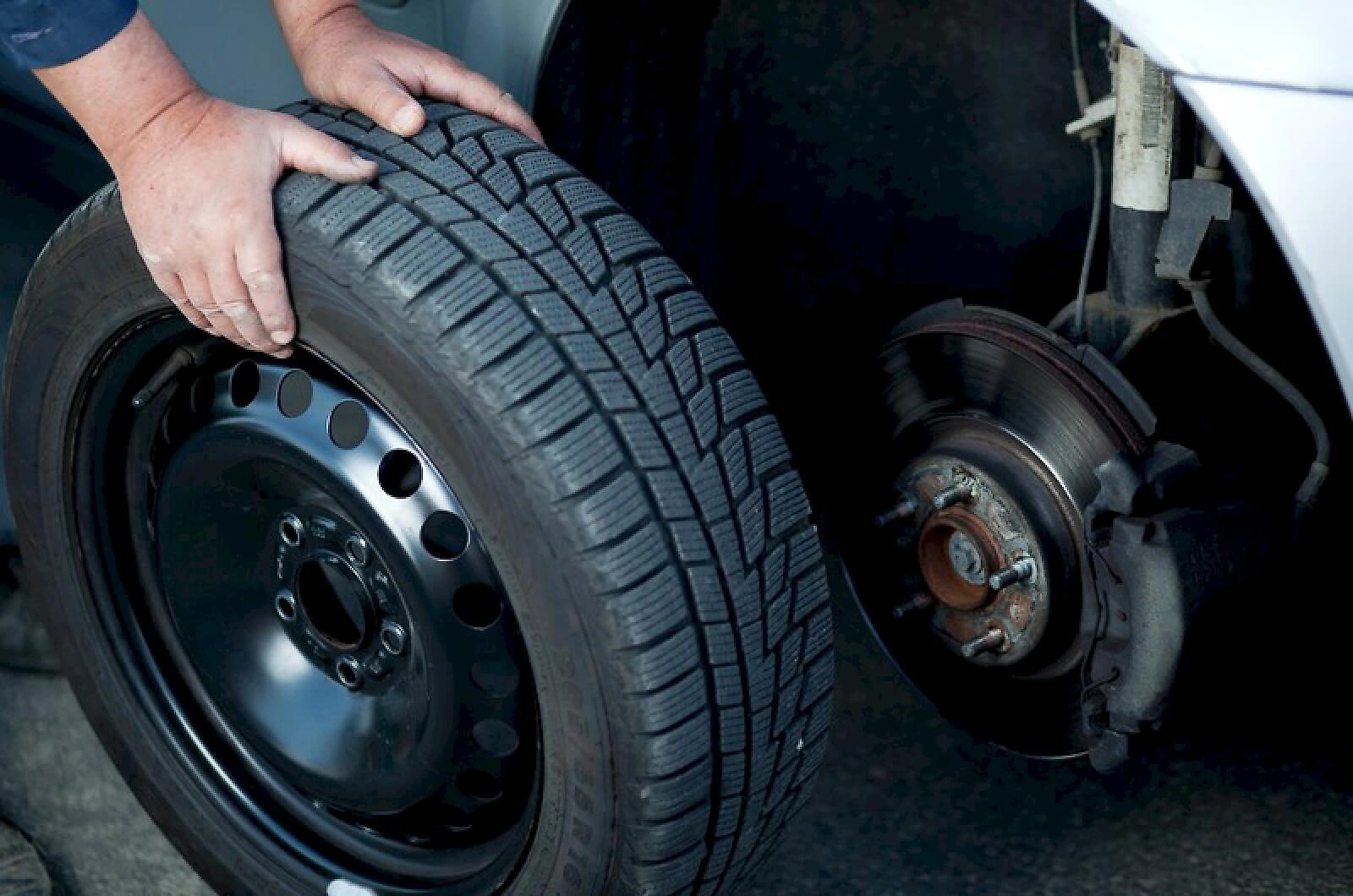 Как продлить жизнь автомобильным шинам: перестановка колес  и резина прослужит дольше