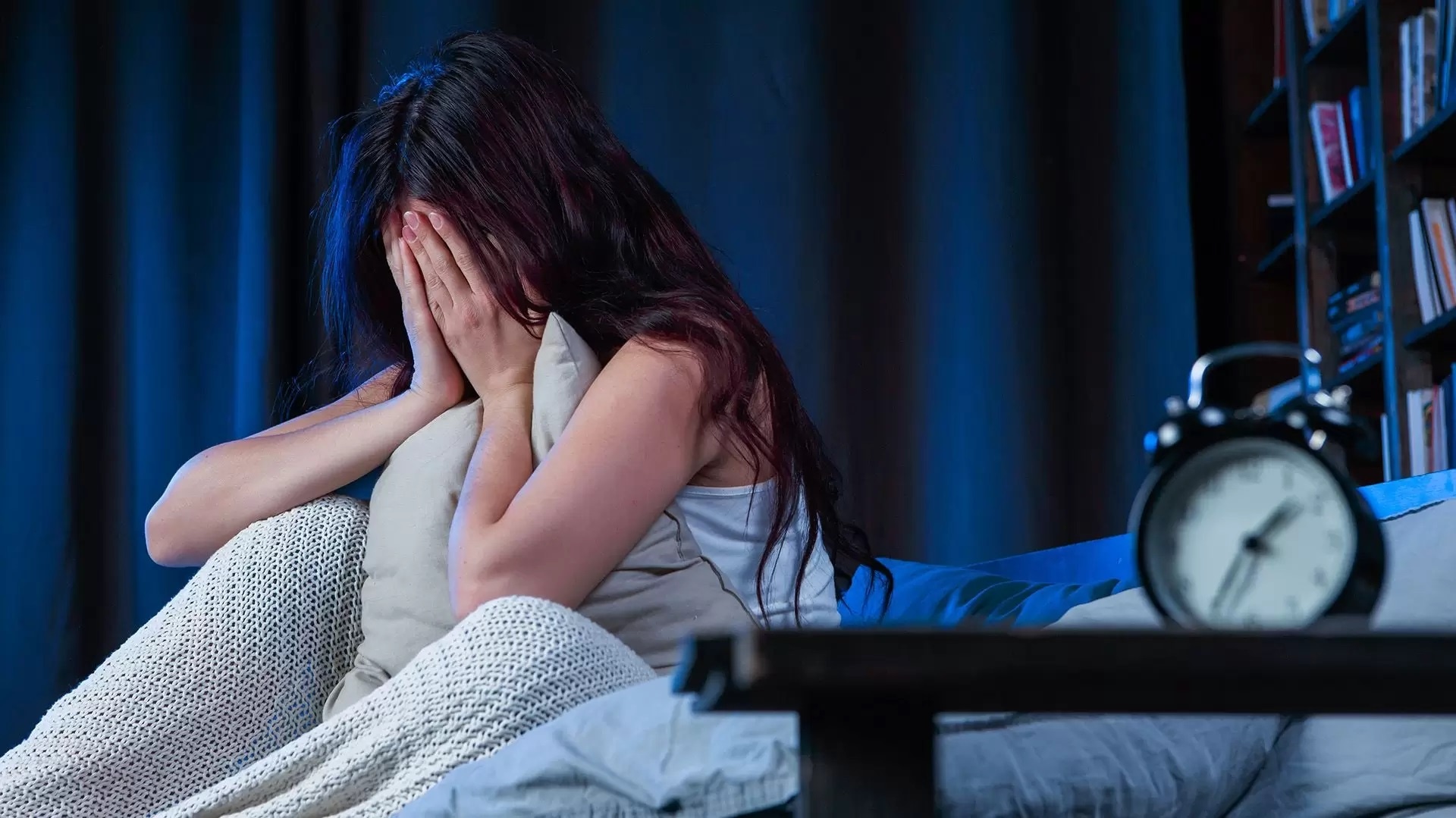 Вы устали, но не можете уснуть: феномен второго дыхания  вот что происходит на самом деле