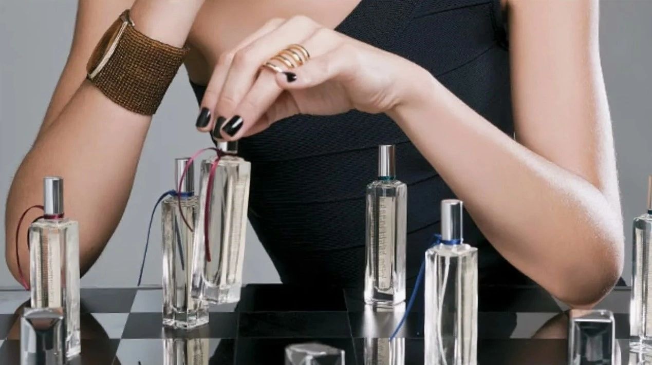 Что парфюм говорит о женщине: 8 типов ароматов, которые сразу выдают ваш характер