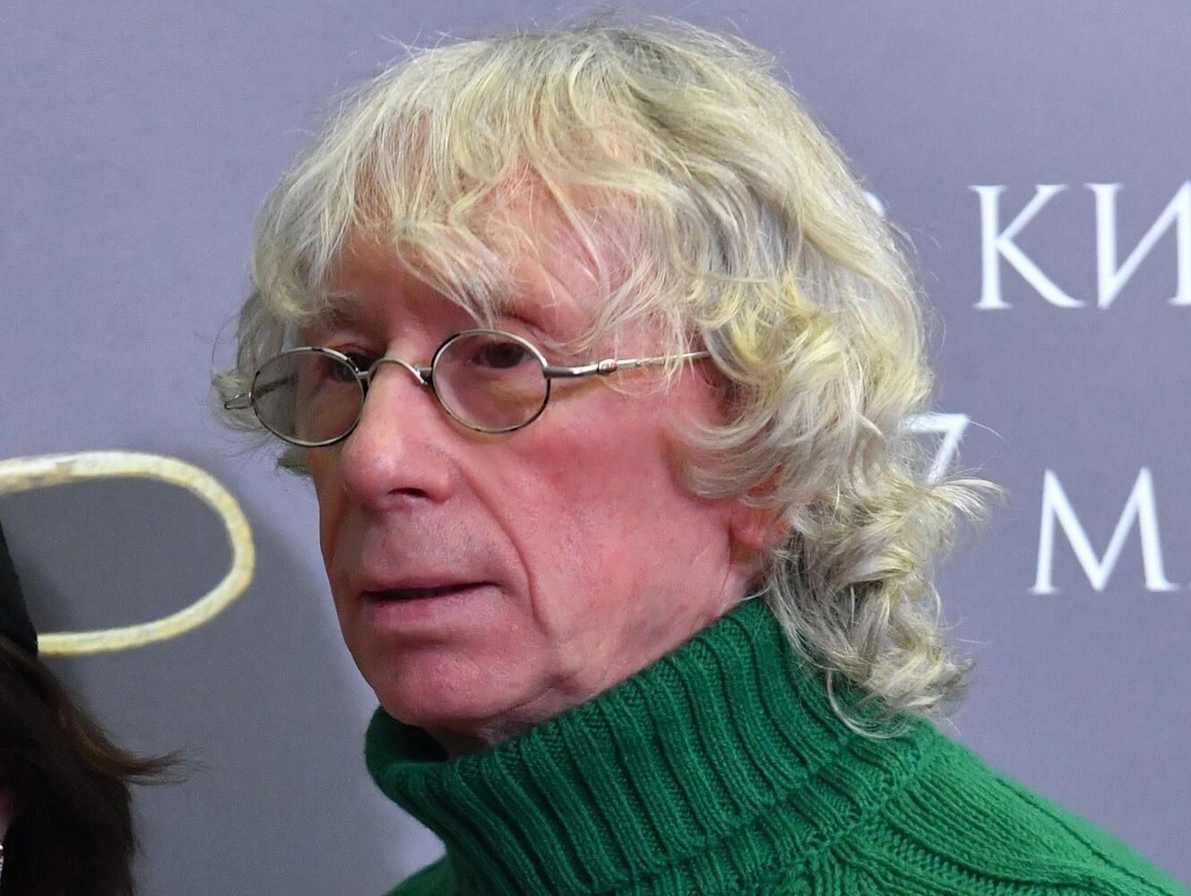 Аркадия Укупника завалили штрафами за лихую езду на Range Rover