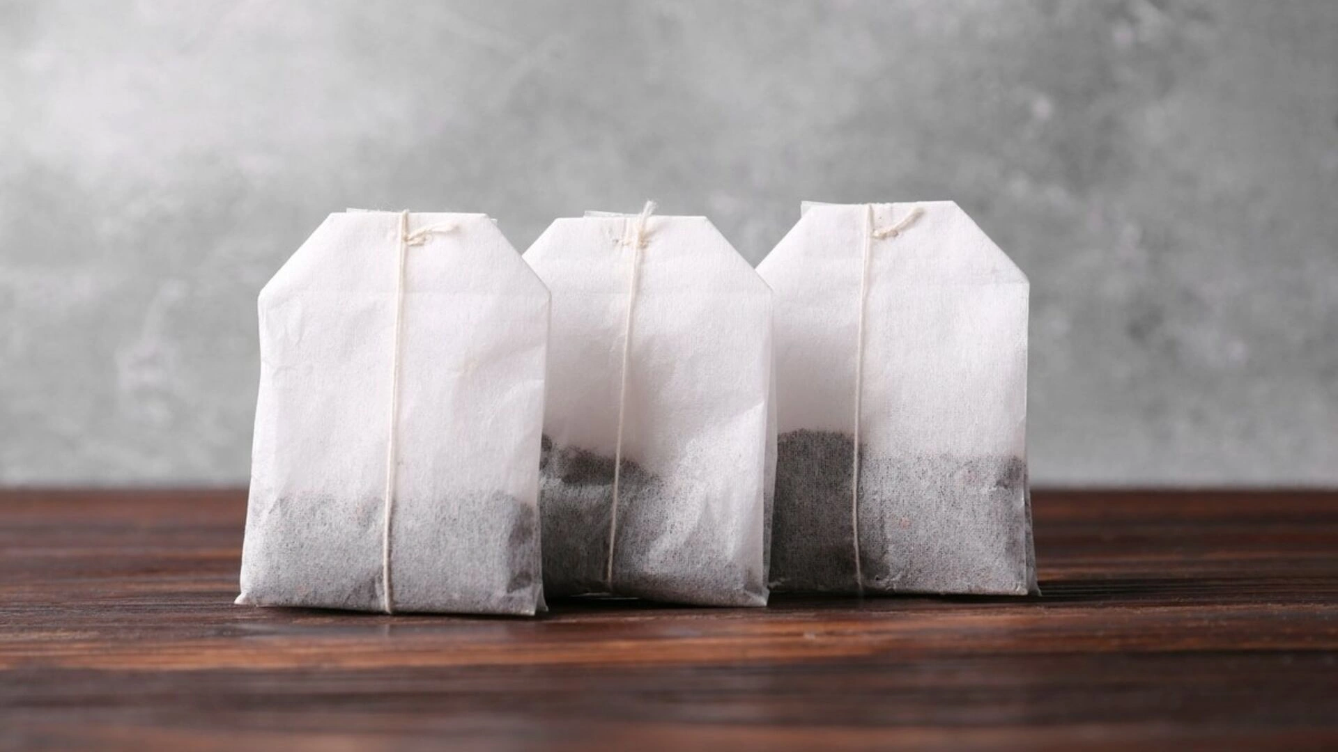 Странный ритуал с чайным пакетиком и это работает: бюджетный способ наполнить дом ароматом