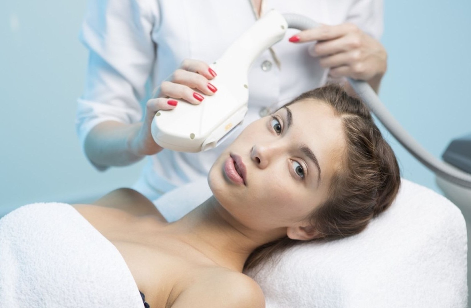 Омоложение без инъекций это возможно: как воздействует ЭЛОС-технология и какой дает результат