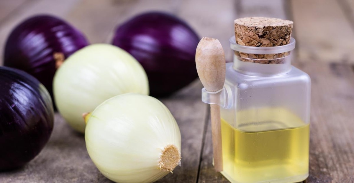 Луковый сок при насморке  друг или враг: дедовский метод лечения, которому не доверяют врачи