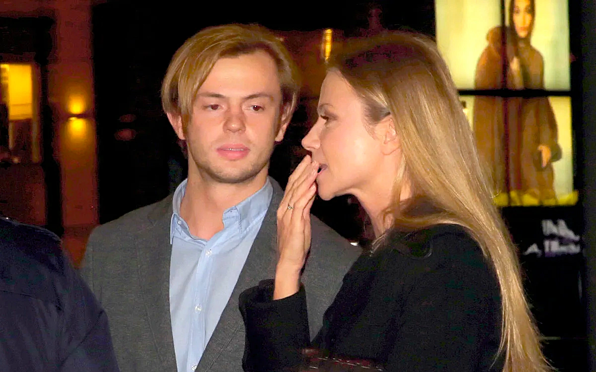 Избиение и прослушка: Мария Миронова ошарашила деталями развода с молодым мужем