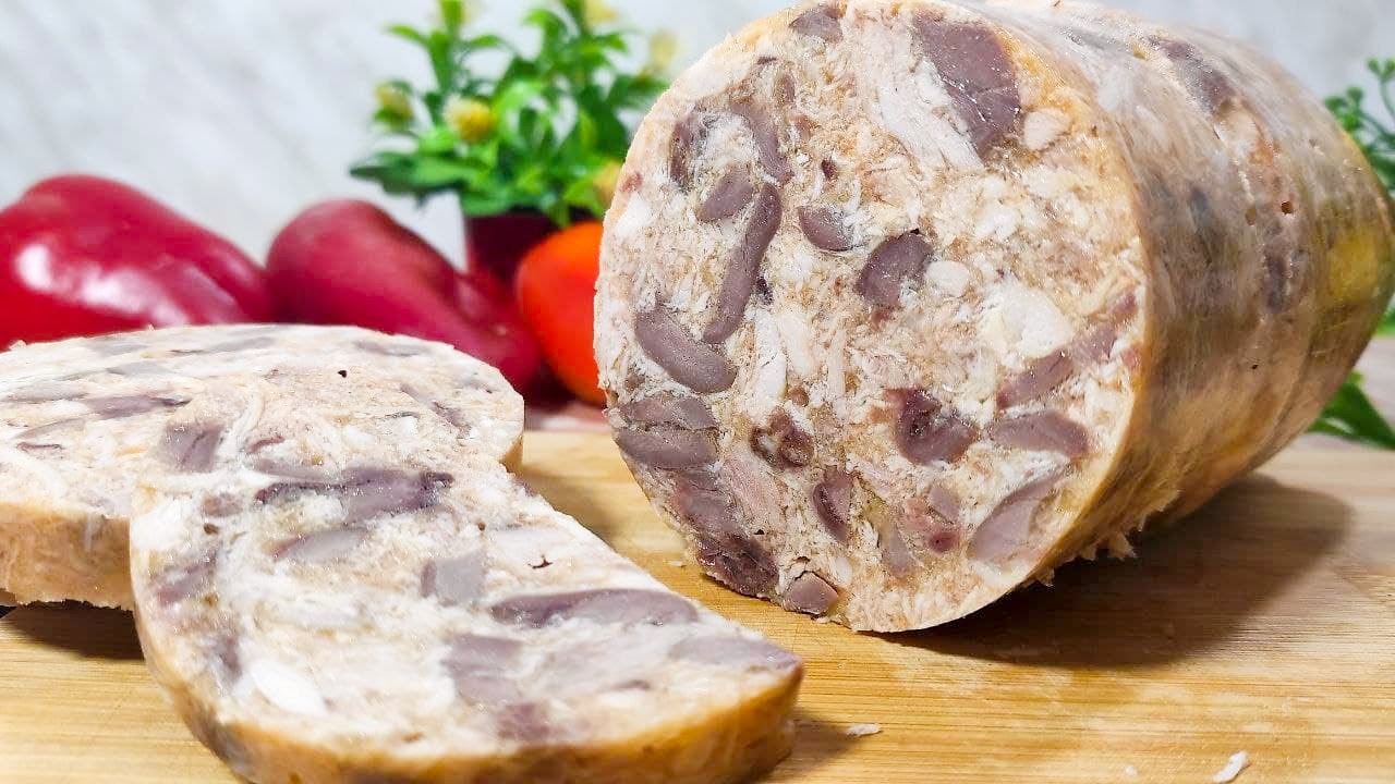 Цены на колбасу улетают в космос: как приготовить домашнюю версию за минимальные деньги
