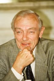 Кирилл Лавров