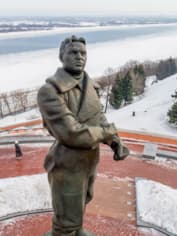 Памятник Валерию Чкалову в Нижнем Новгороде