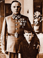 Климент Ворошилов с сыном