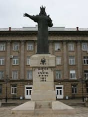 Памятник Стефану Великому в Бельцах