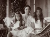 Александра Фёдоровна с дочками