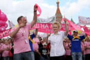 Дарья Донцова на благотворительном марше "Вместе против рака груди"