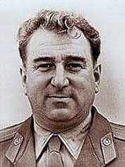 Анатолий Тарасов в военной форме