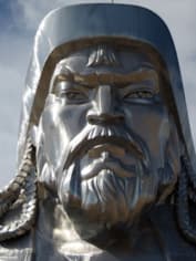 Статуя Чингисхана