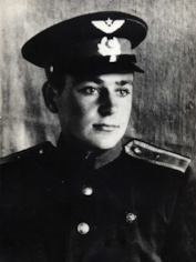 Герман Титов в молодости