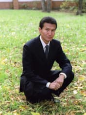 Кирсан Илюмжинов в молодости