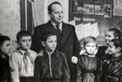 Евгений Шварц с юными читателями