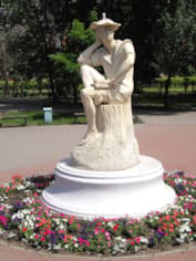 Памятник Льву Кассилю