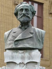 Памятник Джузеппе Верди