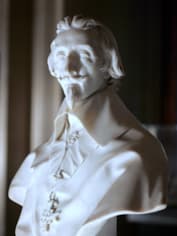 Статуя кардинала Ришелье