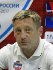 Тренер Андрей Тихонов