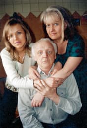 Виктор Перевалов с женой и дочерью