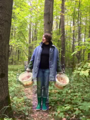 Ирина Гордиенко в лесу