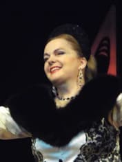Лидия Музалева на сцене