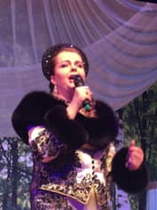 Лидия Музалева на сцене