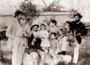 Камиль Писсарро с детьми и внуками