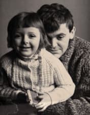 Юрий Коваль с дочкой Юлей