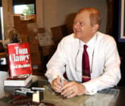 Том Клэнси и его книга "Красный кролик"