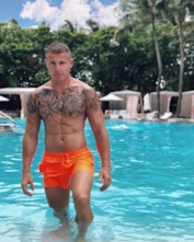 Алекс Малиновский в плавках