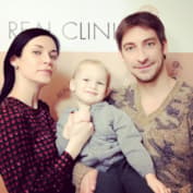 Артём Ткаченко с женой и сыном Степаном