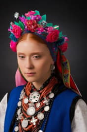 Ксения Жданова в украинском костюме