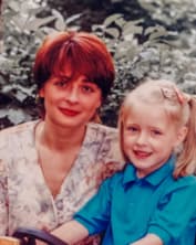 Кристина Лясковец в детстве с мамой