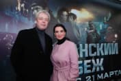 Александр Стриженов с женой на премьере фильма