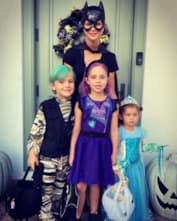 Принцесса Мадлен с детьми