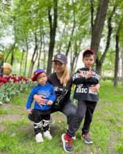 Анна Саливанчук с детьми