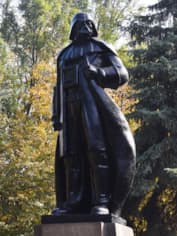 Памятник Дарту Вейдеру