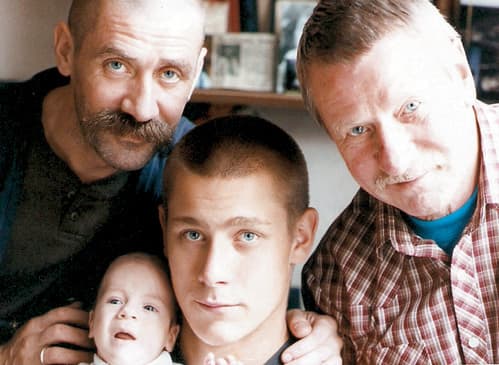 Андрей Краско с отцом, старшим сыном Иваном и младшим Кириллом