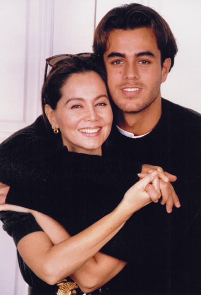 Энрике Иглесиас с матерью
